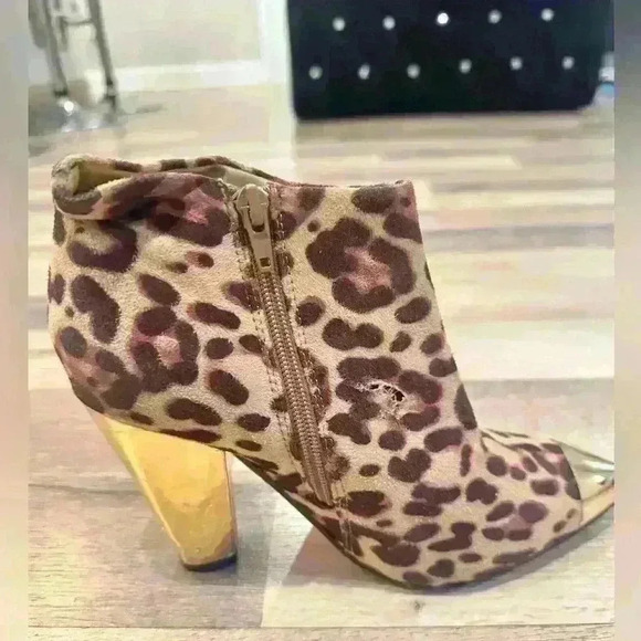 Shoedazzle Women Leopard Bootie Boots Size 7 - Picture 3 of 10